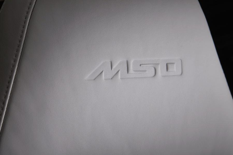Детали интерьера McLaren GT by MSO 2019 года  (NA) (фото 16 из 18)